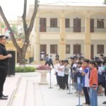 Bùng Nổ Năng Lượng Tại THCS Văn Bình: Diễn Giả Nguyễn Thế Việt Truyền Lửa Kỹ Năng Làm Việc Nhóm