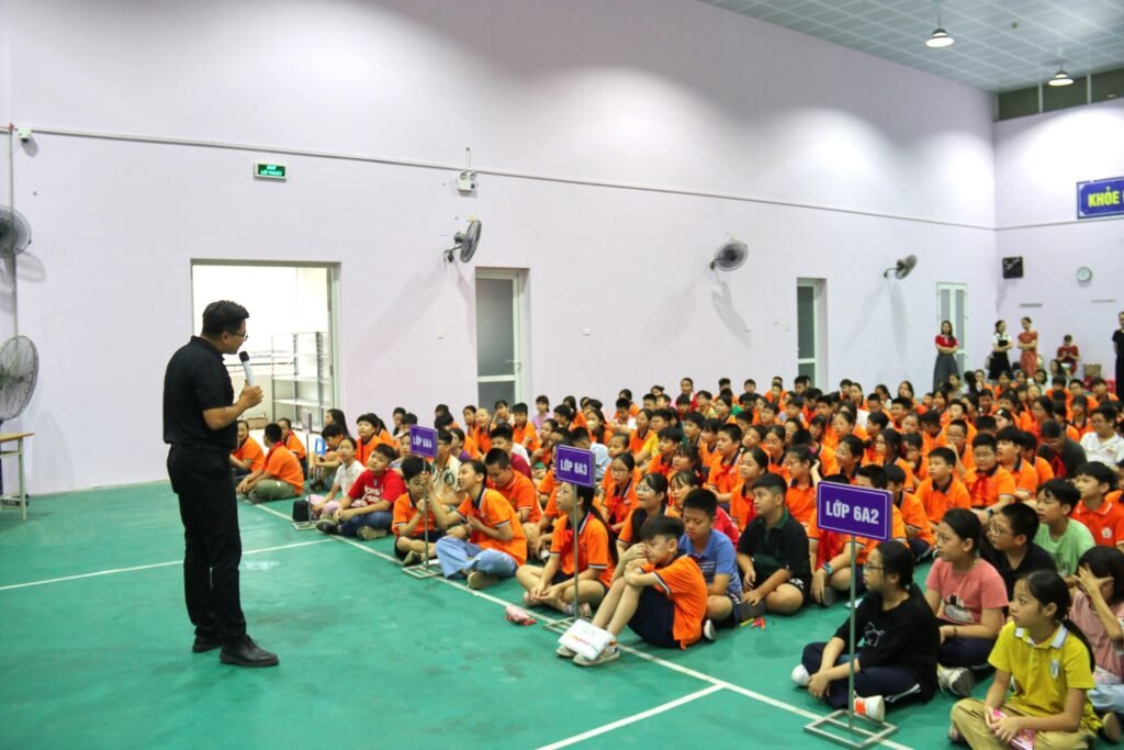 Đồng Hành Cùng “Tân Binh” THCS Nguyễn Trãi: Diễn Giả Nguyễn Thế Việt Và Khóa Bồi Dưỡng Nền Tảng Năm Học Mới