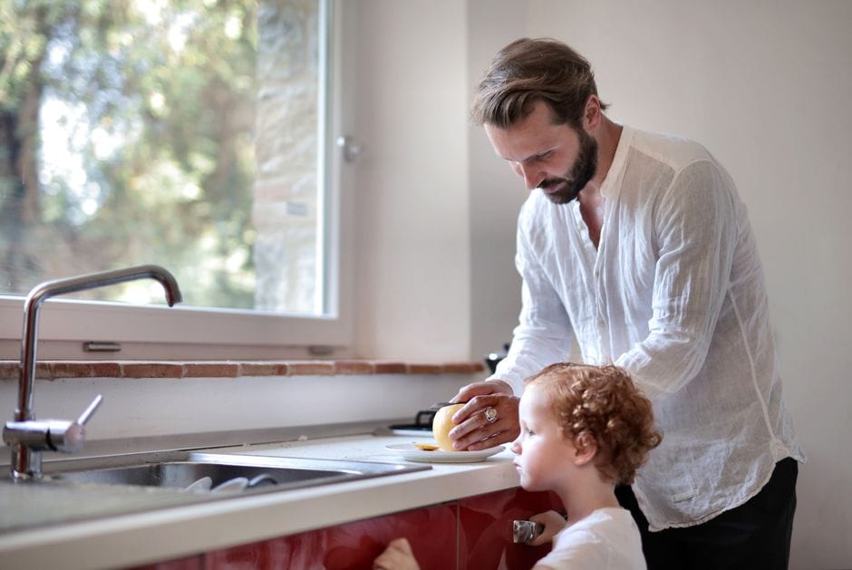 Bí quyết dạy con tự lập từ nhỏ: Cẩm nang toàn diện cho cha mẹ