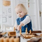 Bí quyết dạy trẻ tự lập từ nhỏ: Cẩm nang toàn diện cho cha mẹ