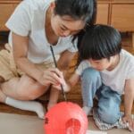 Bí quyết cha mẹ nhật dạy con tự lập qua từng giai đoạn vàng