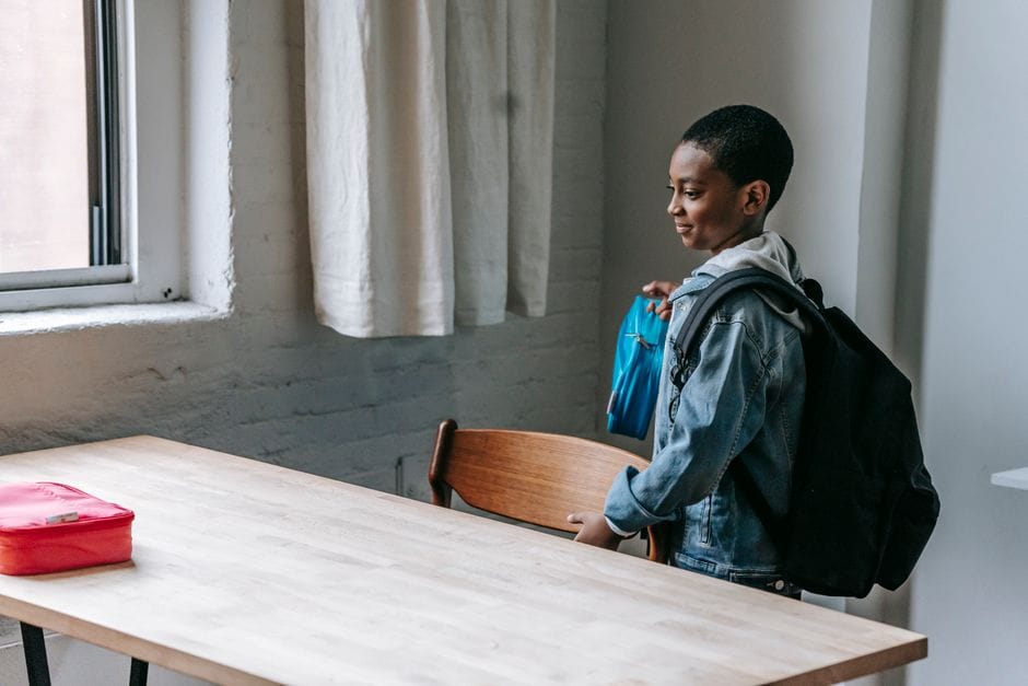 Bí quyết giúp con tự chuẩn bị sách vở trước khi đến lớp dành cho phụ huynh - vietfuture tin giáo dục