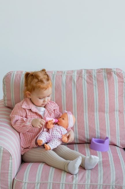 Hướng dẫn chi tiết cách giáo dục con tự đi vệ sinh cá nhân đúng cách tại nhà - vietfuture tin giáo dục